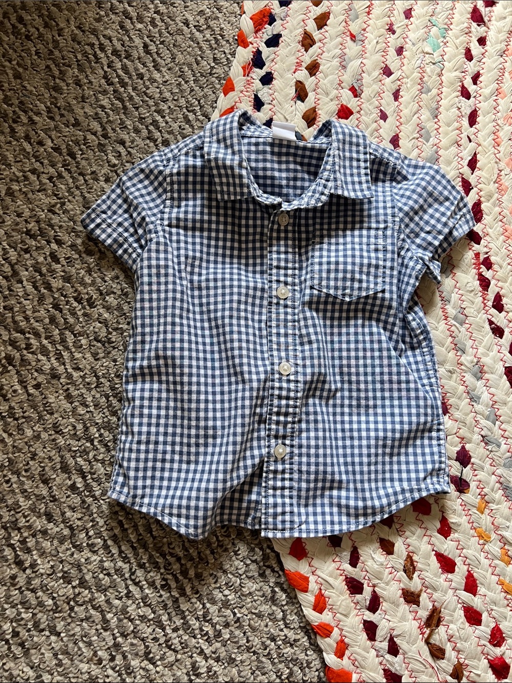 GAP Blue and White Gingham Short-Sleeve Button-Down Shirt